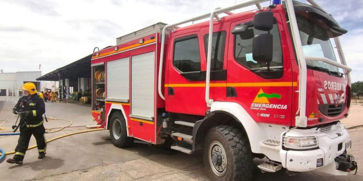 Herido grave un hombre de 61 años después de intentar encender una estufa con líquido inflamable en una pedanía de Malagón