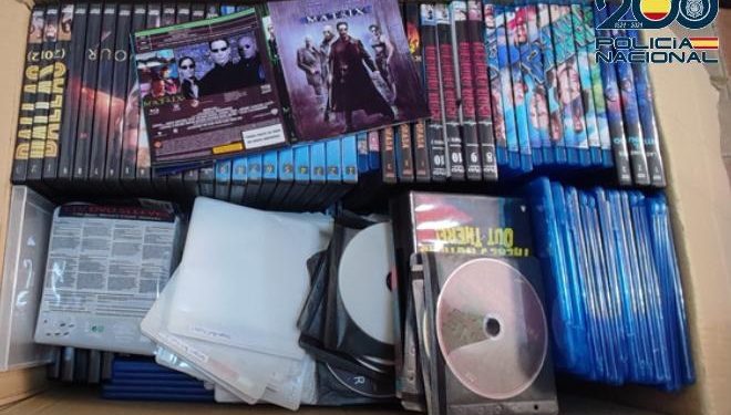 Detienen a dos personas en Argamasilla de Alba acusadas de haber obtenido 77.000 euros por la venta ilegal de películas y series