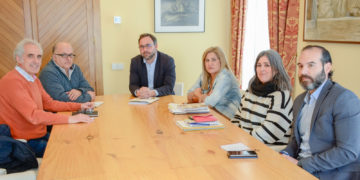 Javier Navarro transmite a la Plataforma Pro Servicios las gestiones realizadas sobre la UCI y la subestación eléctrica de Tomelloso