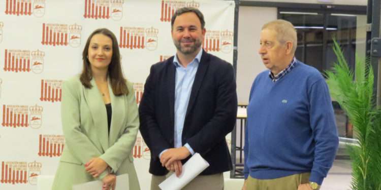 La Asociación de Amigos de las Cuevas presenta su proyecto para atraer a turistas a conocer el patrimonio cultural y gastronómico de Tomelloso