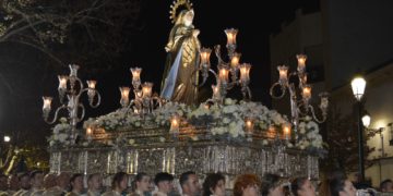 La procesión de la «Oración y Juicio de Cristo» emociona a pesar del viento y la amenaza de lluvia del Jueves Santo en Tomelloso