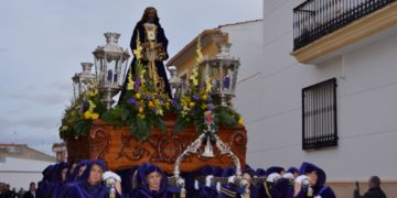 La procesión de «La Presentación» con Jesús de Medinacelli brilla por segundo año consecutivo al inicio del Viernes Santo en Tomelloso
