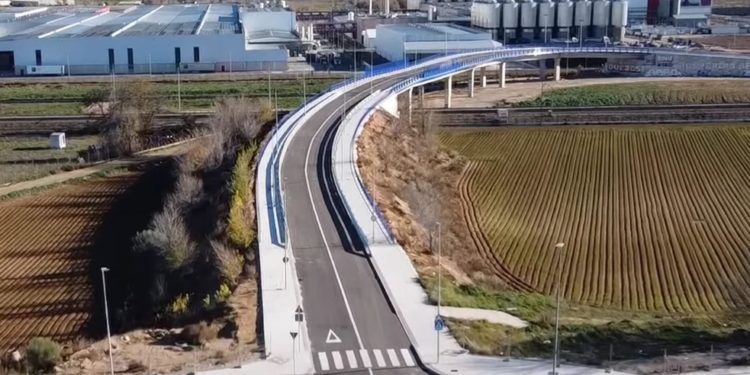Se confirma el coche que cayó ayer por un puente de 9 metros en Guadalajara estaba conducido por uno de los menores de 17 años