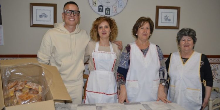 Descubre el secreto de las hojuelas con Pilar Gallardo y María Martínez de Tomelloso: Una receta que fusiona tradición y sabor
