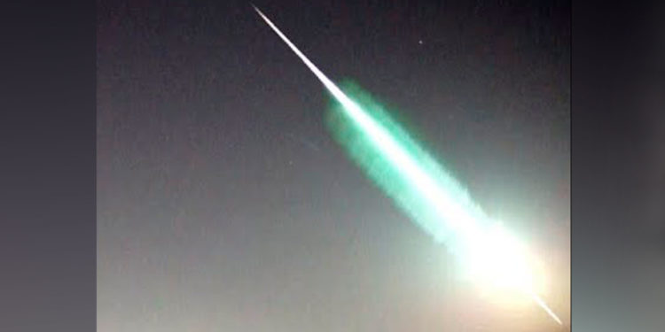 El vídeo del enorme «meteroide» de fuego a 61 mil kilómetros por hora que ha iluminado el cielo de Castilla-La Mancha