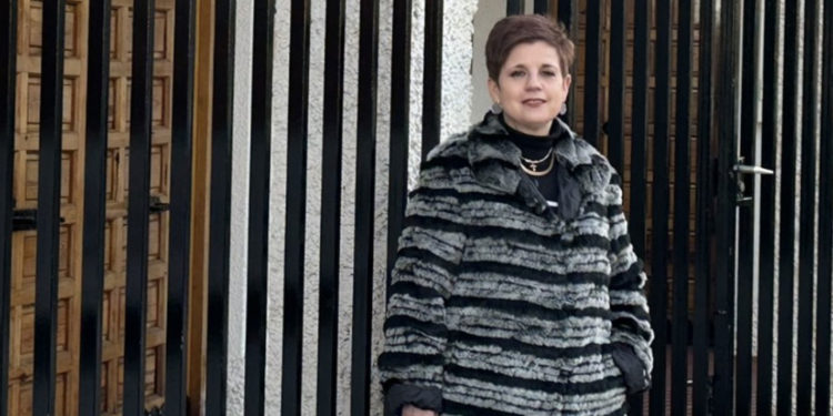 Mari Fe Díaz: «Animamos a todo el mundo a colaborar en la nueva imagen del Cristo Resucitado, que será única y estará lista para la próxima Semana Santa de Tomelloso»