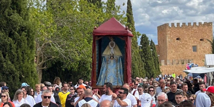 Argamasilla de Alba culmina una vibrante Romería con el emotivo momento de la llegada de la Virgen de Peñarroya a la localidad