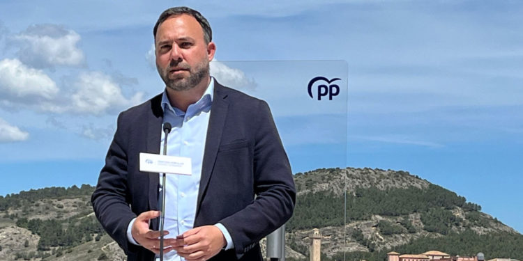 Navarro defiende su gestión en Tomelloso “apostando por la reactivación económica” y “situando a personas y colectivos en el centro de la política”