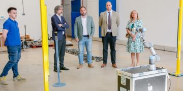 Javier Navarro visita el Centro Tecnológico del Metal de Castilla-La Mancha en Tomelloso