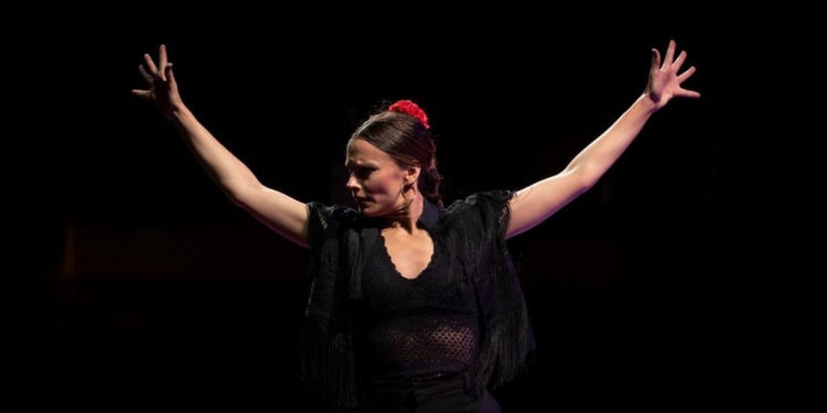 Lucía Ruibal, la bailarina que llega el sábado a Tomelloso «para contar mi vida y mi historia con el flamenco» junto al guitarrista José Almarcha