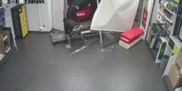 Detenidos cinco miembros de un grupo criminal que habían asaltado cuatro veces la misma oficina de correos de Ugena