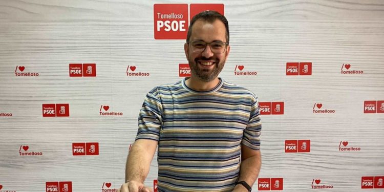 Raúl Zatón critica «el recorte del 50% de actividades en ferias clave para la promoción turística y económica de la ciudad»