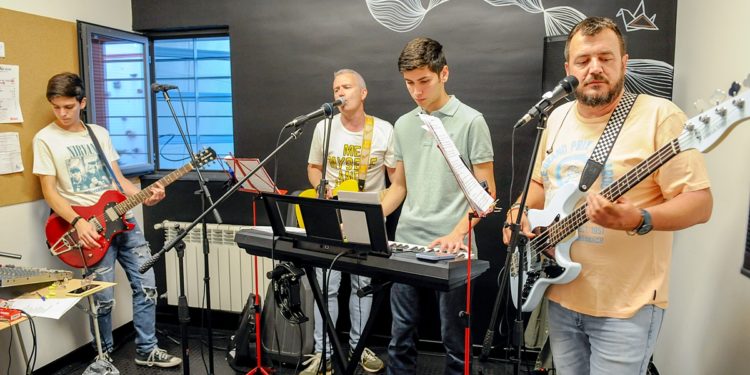 Los locales de ensayo del Centro Municipal de Juventud, al cien por cien de actividad