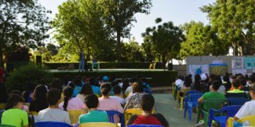 Los alumnos de sexto de primaria de Tomelloso celebran el Día Mundial del Medio Ambiente en el Parque de la Constitución