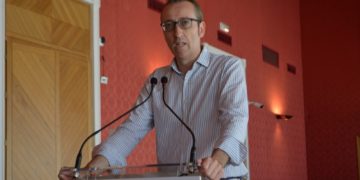 Antonio Calvo: “Escuchar a los vecinos de Tomelloso, tratar de atender sus demandas y mejorar la localidad han marcado la agenda de este primer año”