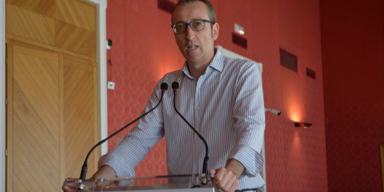 Antonio Calvo: “Escuchar a los vecinos de Tomelloso, tratar de atender sus demandas y mejorar la localidad han marcado la agenda de este primer año”