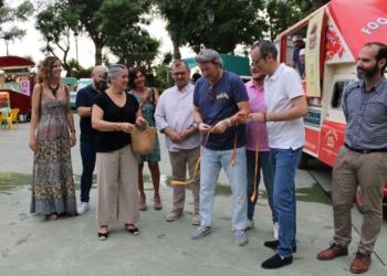 Tomelloso inaugura el primer «Burger Fest», que aunará hamburguesas y música durante cuatro días en el Parque de la Constitución.