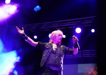 El rock andaluz de Medina Azahara reúne a 1.500 personas en el Estadio Municipal Paco Gálvez como preludio de la Feria y Fiestas de Tomelloso