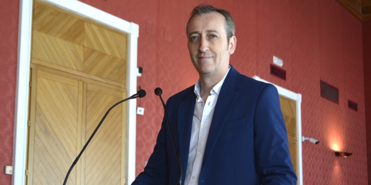 Antonio Calvo destaca el «reparto equitativo de alumnos» y «los buenos datos de admisión» en el inicio del curso escolar en Tomelloso