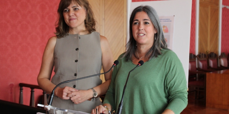El área de Servicios Sociales del Ayuntamiento de Tomelloso pone en marcha la Escuela de Cuidadores en colaboración con la Asociación de Párkinson