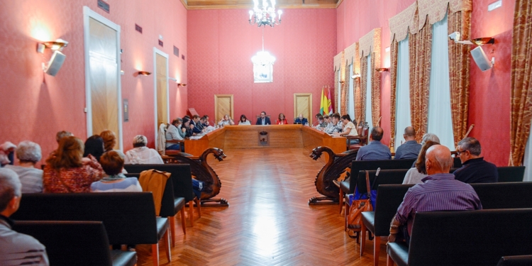Inmigración irregular, municipalización del barrio San Juan y varias ordenanzas fiscales ocupan el pleno del Ayuntamiento de Tomelloso