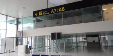 El Gobierno de España se plantea convertir el aeropuerto de Ciudad Real en un centro de inmigrantes ante el rechazo de la Junta y del Ayuntamiento