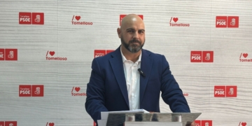 Francisco José Barato: «Javier Navarro sube el agua y rechaza bajar el IBI»