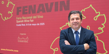 Miguel Ángel Valverde proyecta incorporar al programa de captación de compradores internacionales de FENAVIN elaboradores de toda España
