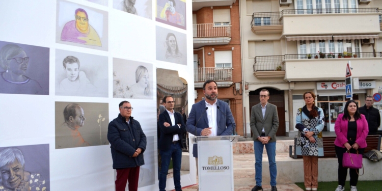 Inaugurada la Campaña por la Inclusión de Personas con Discapacidad en el Mercado de Abastos de Tomelloso