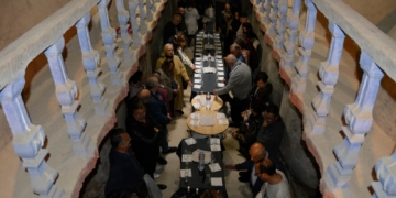La Cueva Garcilaso de Tomelloso completa su aforo en la cata de vino organizada con motivo de «Raíces y vino»