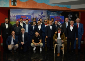 La peña «Los Canuthi» estrena su tradicional anuncio de la Lotería de Navidad en los Cines La Dehesa de Tomelloso