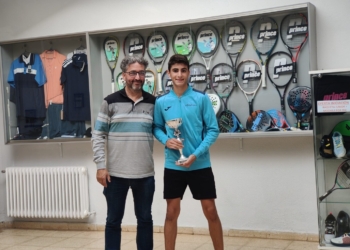 Alejandro Villena, de la escuela del Club Codetosa, se proclama campeón regional infantil de tenis