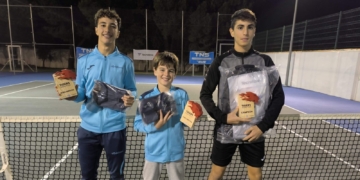 Alejandro Villena, Arnau Castellanos y Paco Crespo del Club Codetosa, campeón y subcampeones del Tigers Tennis Tour