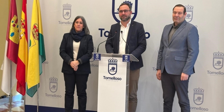 Javier Navarro presenta un proyecto de presupuesto de 34,5 millones de euros para la ciudad de Tomelloso