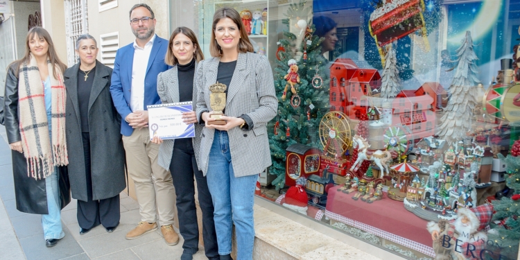 Entregados los premios de concurso de Escaparates Navideños de Tomelloso