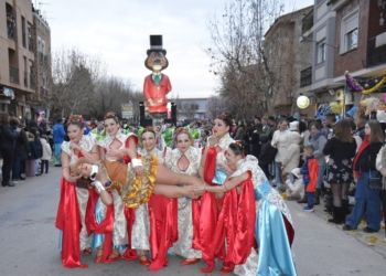 La «Peña Harúspices», primer premio en el Desfile Comarcal de Carnaval de Malagón con su espectáculo «La vuelta al mundo en 80 días»