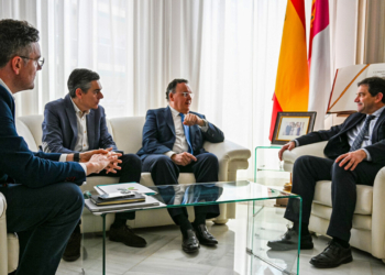 La Diputación de Ciudad Real recibe al presidente de la Asociación Regional de Zonas Industriales de Castilla-La Mancha