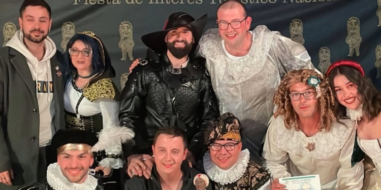 La Peña «Los Imprevistos» de Argamasilla de Alba consigue el primer premio en el Desfile del Ofertorio del Carnaval de Herencia