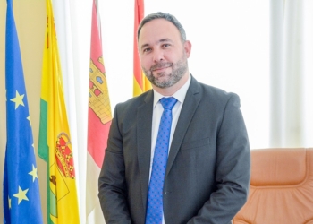 Javier Navarro anuncia la estabilización económica del Ayuntamiento de Tomelloso