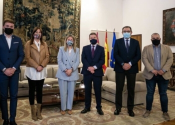 La Plataforma Pro Servicios insta al PSOE a cumplir su compromiso con la instalación de la hemodiálisis en el Hospital de Tomelloso