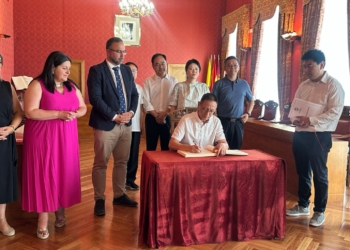 Tomelloso recibe a una delegación de la provincia china de Hubei para estrechar lazos en gestión municipal y recursos humanos