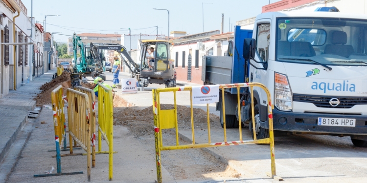 Comienzan las obras de renovación del colector principal en la calle Zaragoza de Tomelloso
