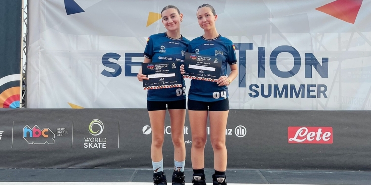 Éxito internacional para las patinadoras tomelloseras Inmaculada García y Clara Serna