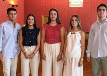 María Moreno, Adrián Burlacu, María Mateos, Ainhoa Buitrago y José Manuel Polo, Madrinas y Padrinos de la Feria y Fiestas de Tomelloso 2025