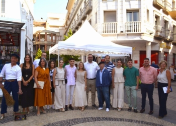 Las costumbres de antaño vuelven a llenar de público la Plaza de España de Tomelloso en el XIX Mercado Tradicional