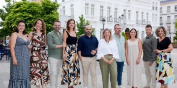 «La Feria del PP: sin nadie al volante y solo para unos pocos»