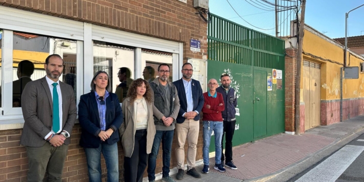 El Ayuntamiento de Tomelloso adquiere un terreno de 300 metros cuadrados para la construcción de un comedor escolar en el CEIP Embajadores