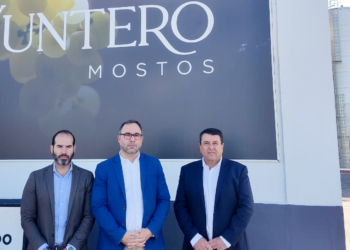 Javier Navarro continúa la ronda de contactos sobre la posible instalación de una planta de biometano en Tomelloso con Yuntero Mostos