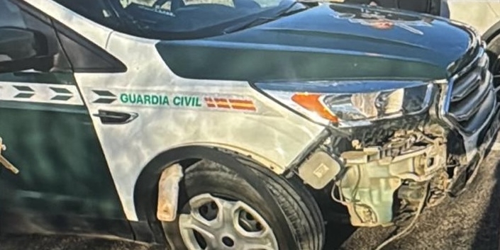 Dos agentes de la Guardia Civil heridos después de ser embestidos por un conductor fugado en Tomelloso