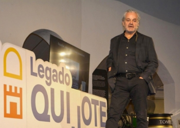 Marcos de Quinto protagoniza el segundo encuentro de «Legado Quijote» en la Cooperativa Virgen de las Viñas de Tomelloso